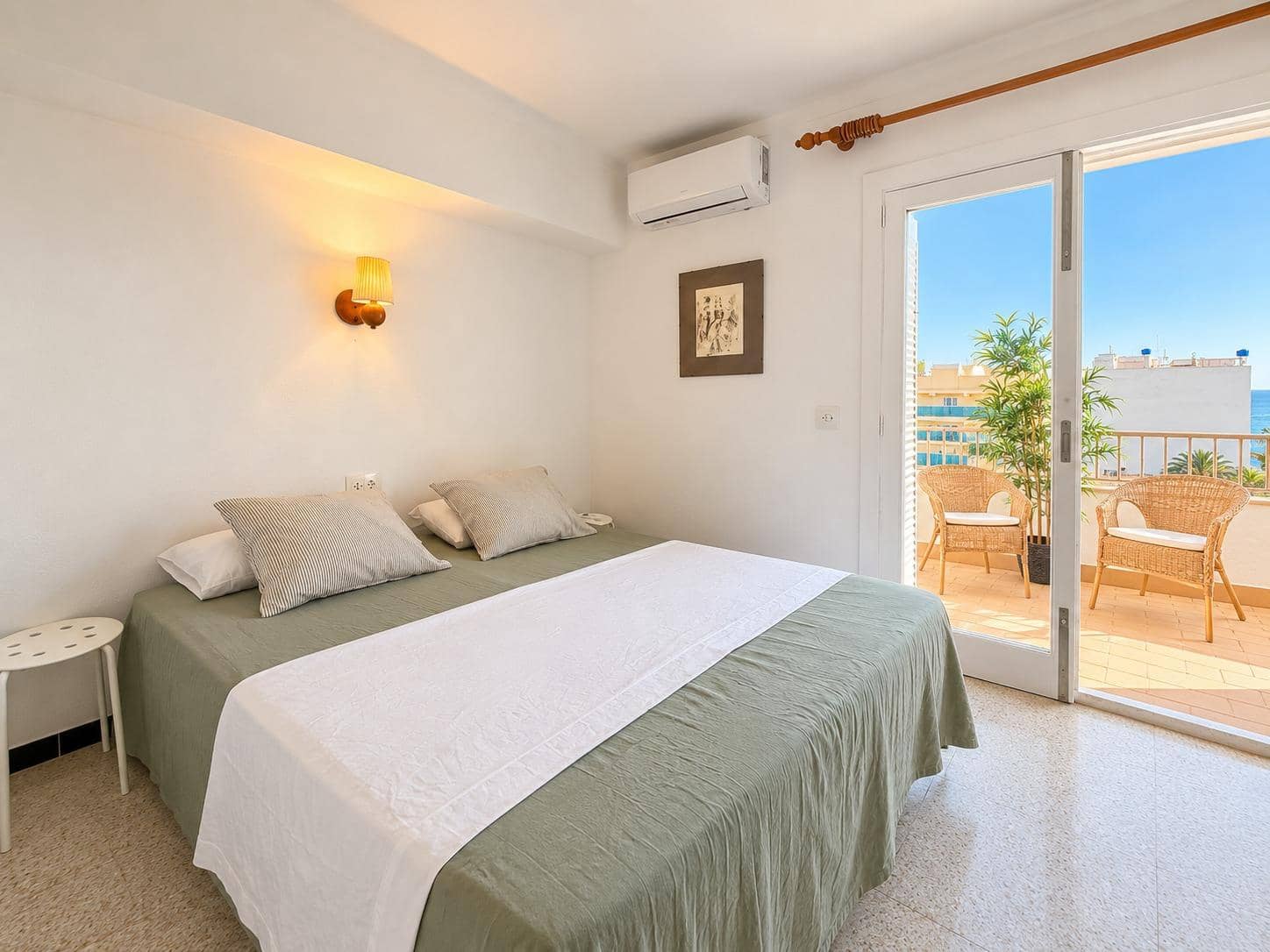 Ático de 4 habitaciones en Palma de Mallorca en alquiler - 2.300 € (Ref: 7061463)