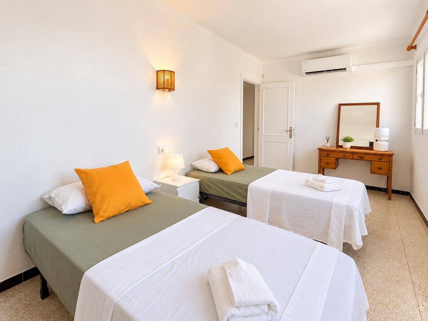 Ático de 4 habitaciones en Palma de Mallorca en alquiler - 2.300 € (Ref: 7061463)