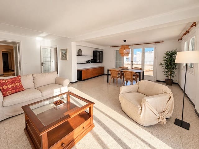 Ático de 4 habitaciones en Palma de Mallorca en alquiler - 2.300 € (Ref: 7061463)