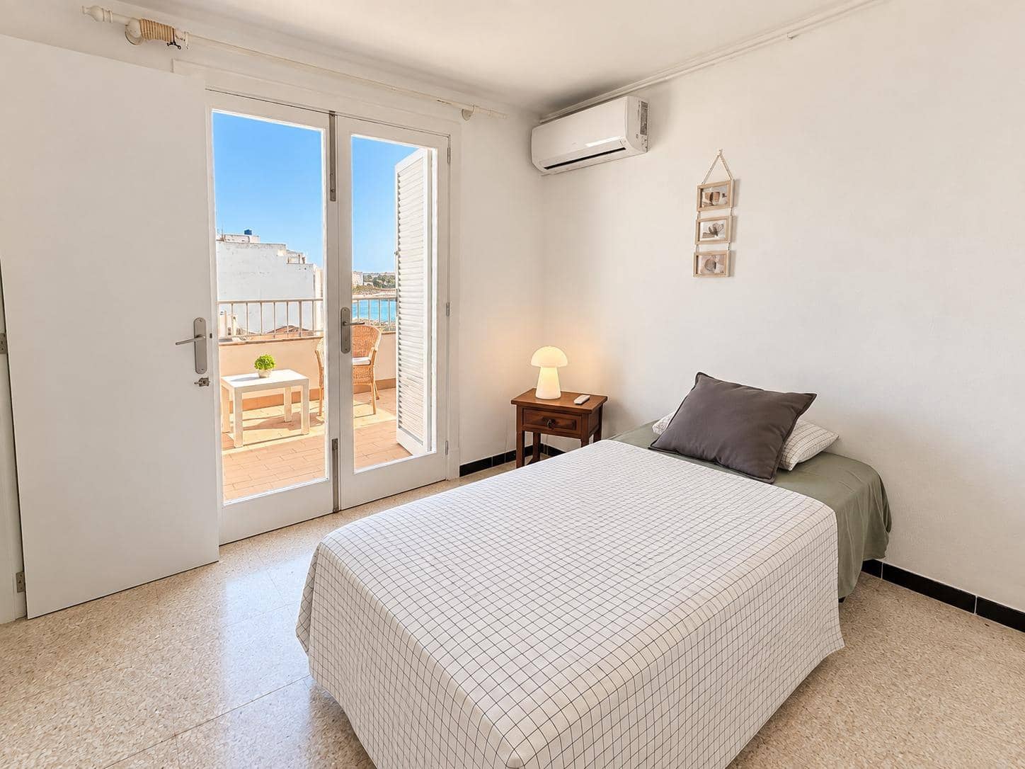 Ático de 4 habitaciones en Palma de Mallorca en alquiler - 2.300 € (Ref: 7061463)