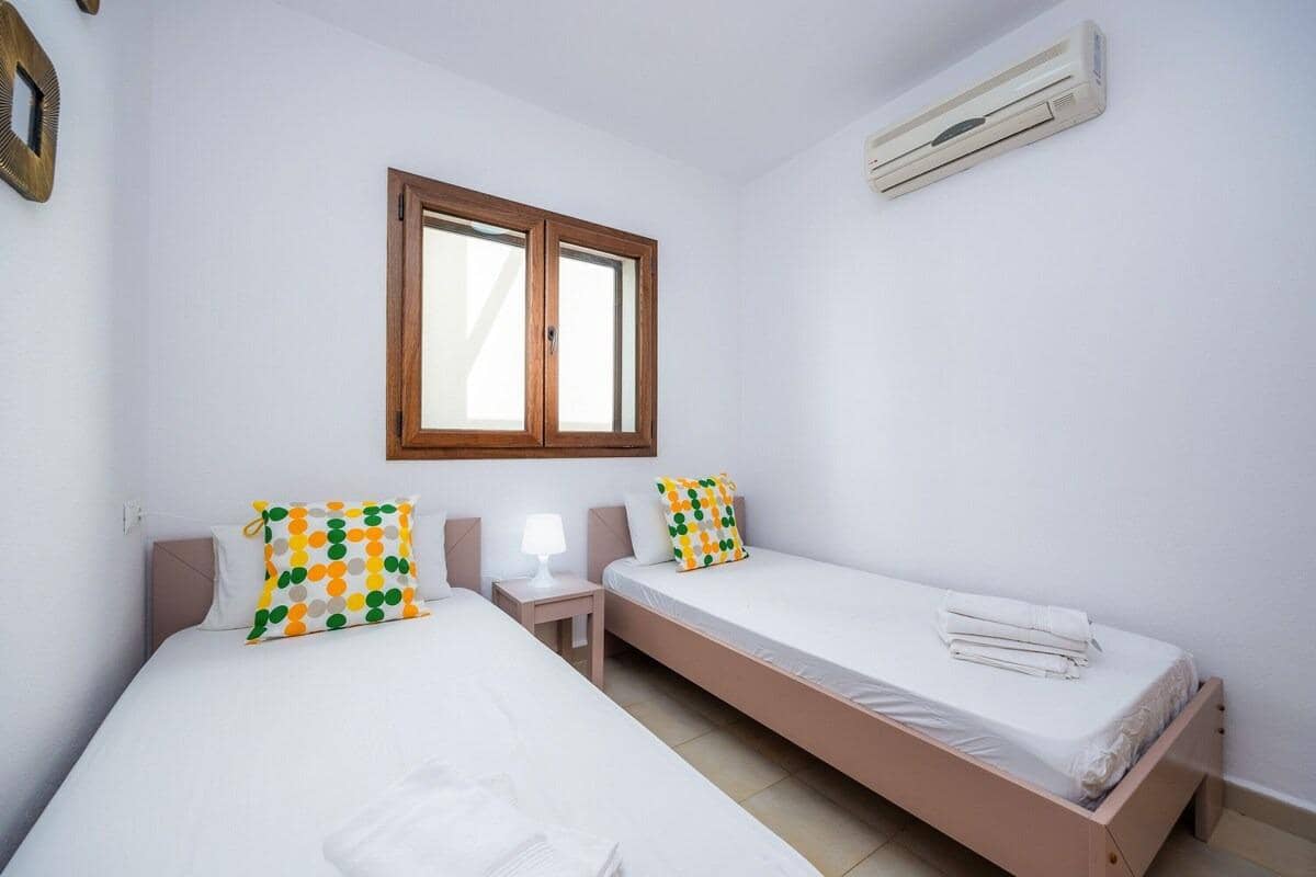 5 sypialnia Willa na sprzedaż w Cala d'Or z basenem garażem - 699 000 € (Ref: 7570148)