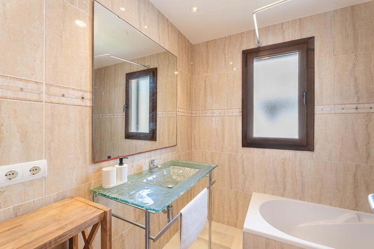 Chalet de 5 habitaciones en Cala d'Or en venta con piscina garaje - 699.000 € (Ref: 7570148)