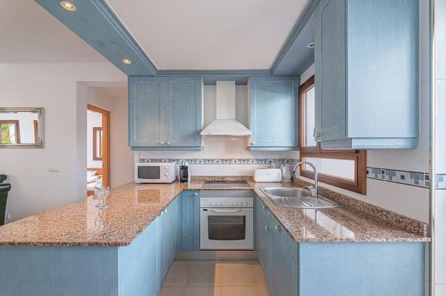 Chalet de 5 habitaciones en Cala d'Or, Santanyí en venta con piscina garaje - 699.000 € (Ref: 7570148)