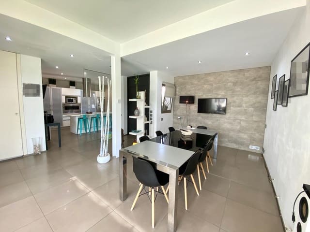 3 soverom Villa til salgs i Son Serra - La Vileta, Palma de Mallorca med svømmebasseng garasje - € 950 000 (Ref: 7789526)