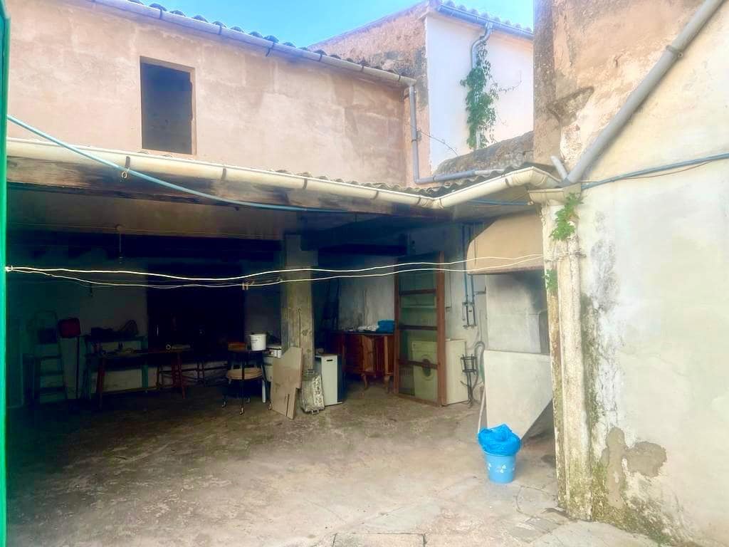 6 soveværelse Byhus til salg i Campos - € 430.000 (Ref: 8040601)