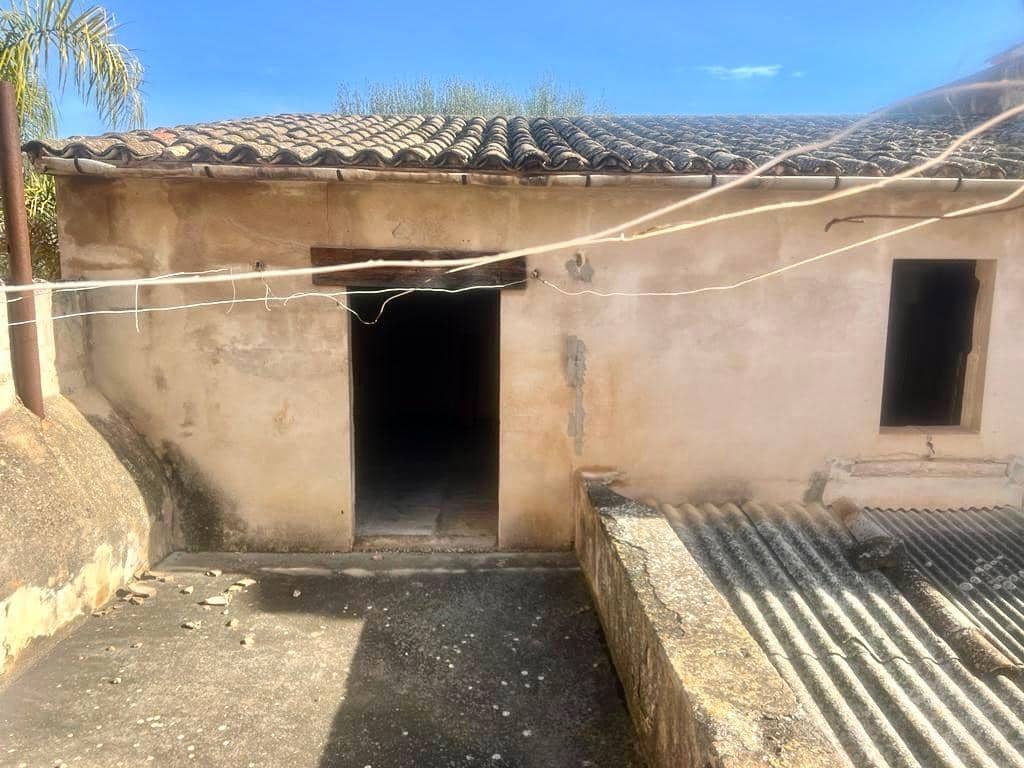 6 bedroom Townhouse for sale in Campos - € 430,000 (Ref: 8040601)