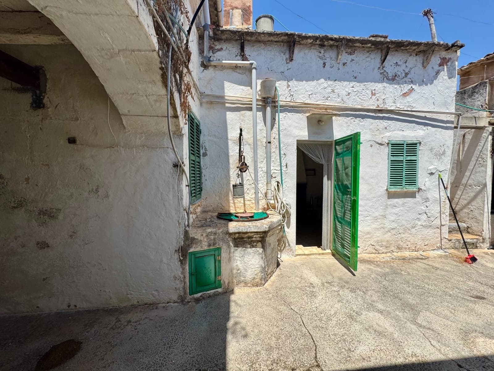 6 bedroom Townhouse for sale in Campos - € 430,000 (Ref: 8040601)