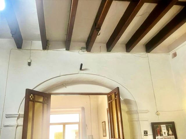 Casa de 6 habitaciones en Campos en venta - 430.000 € (Ref: 8040601)