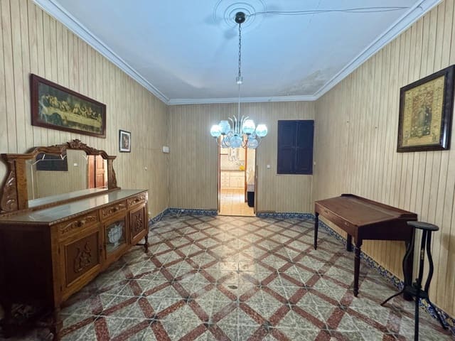 6 makuuhuone Omakotitalo myytävänä paikassa Campos - 410 000 € (Ref: 8040601)