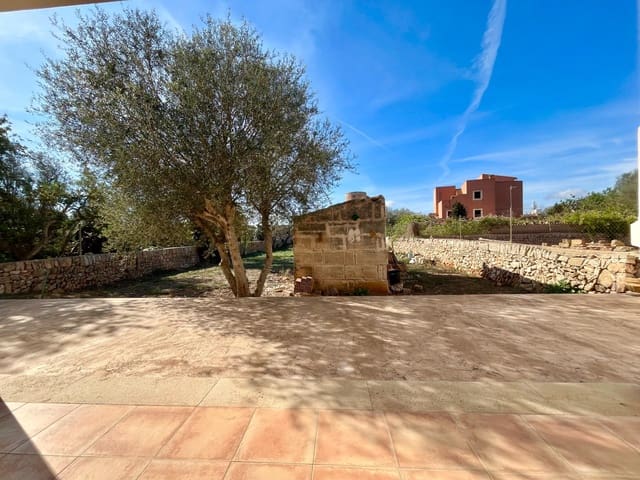 3 slaapkamer Villa te koop in Santanyí met garage - € 1.290.000 (Ref: 8615176)