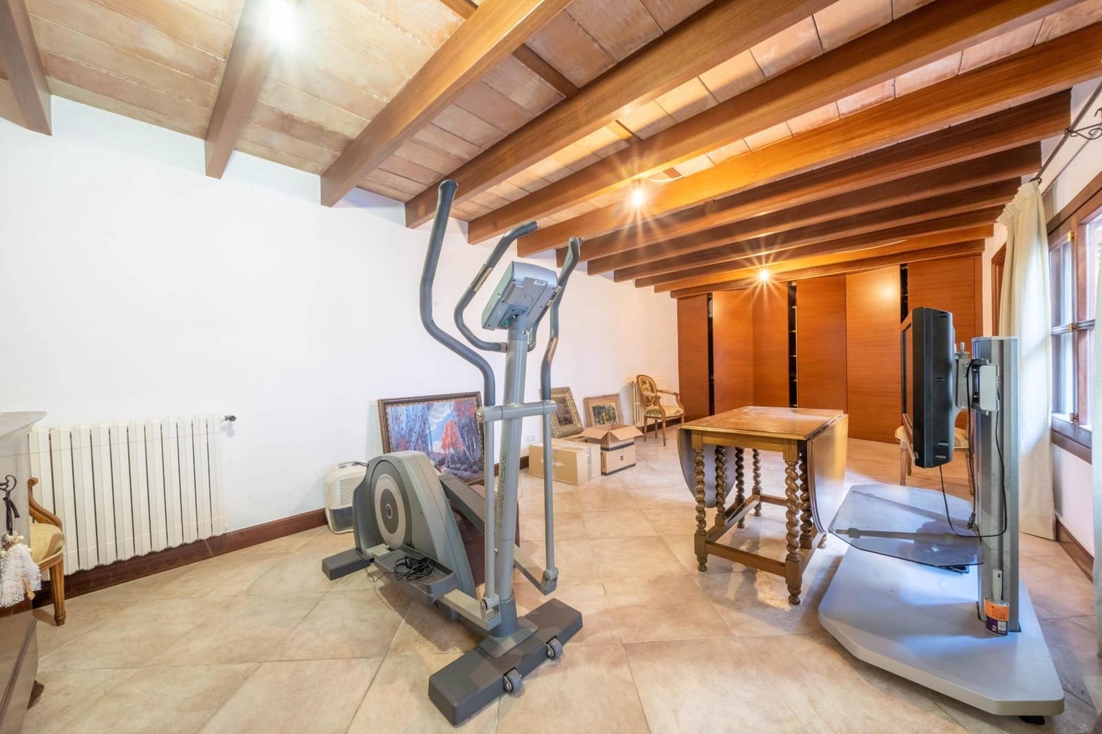 3 bedroom Villa for sale in Llucmajor with garage - € 635,000 (Ref: 8686413)