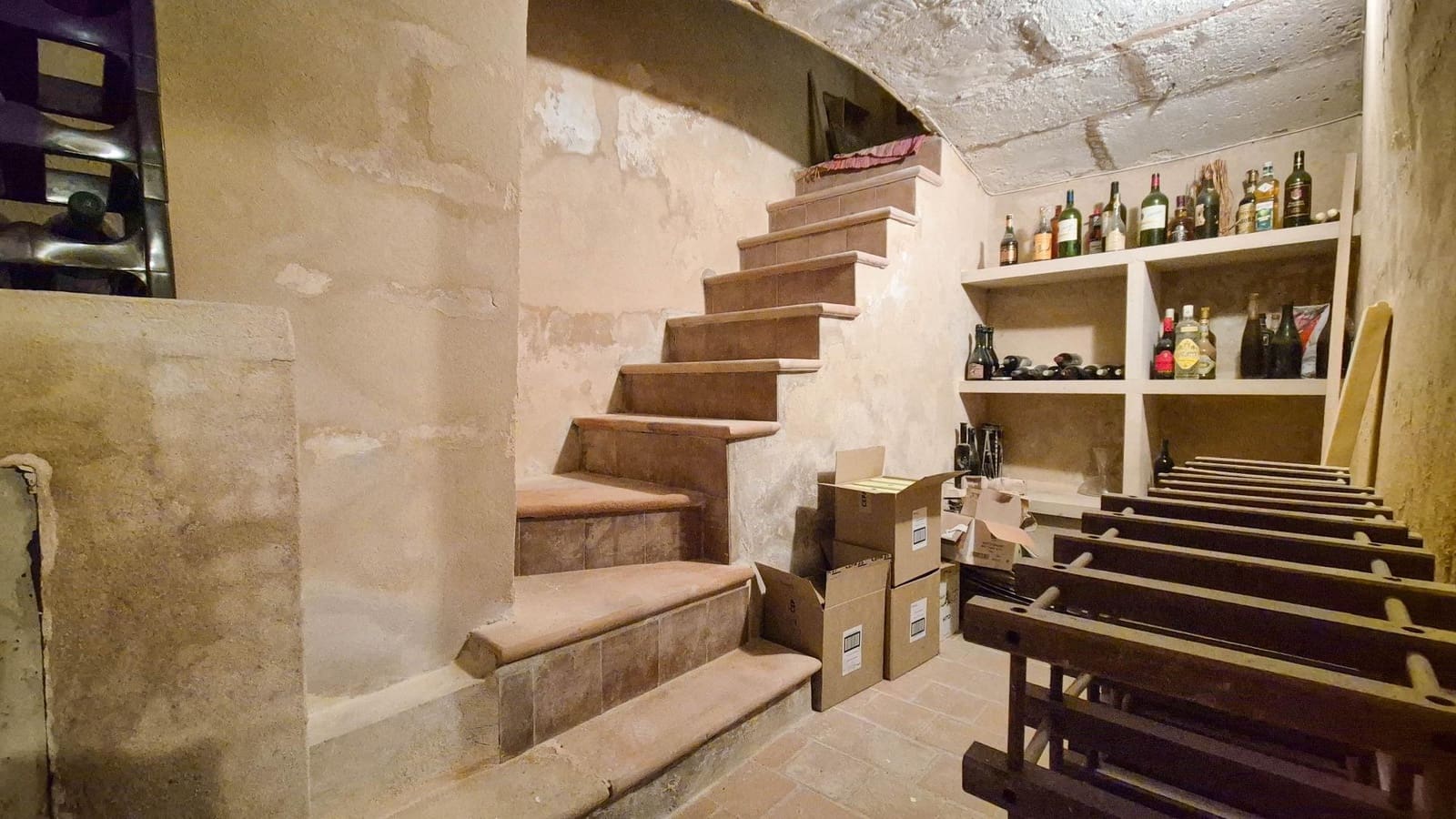 3 bedroom Villa for sale in Llucmajor with garage - € 635,000 (Ref: 8686413)