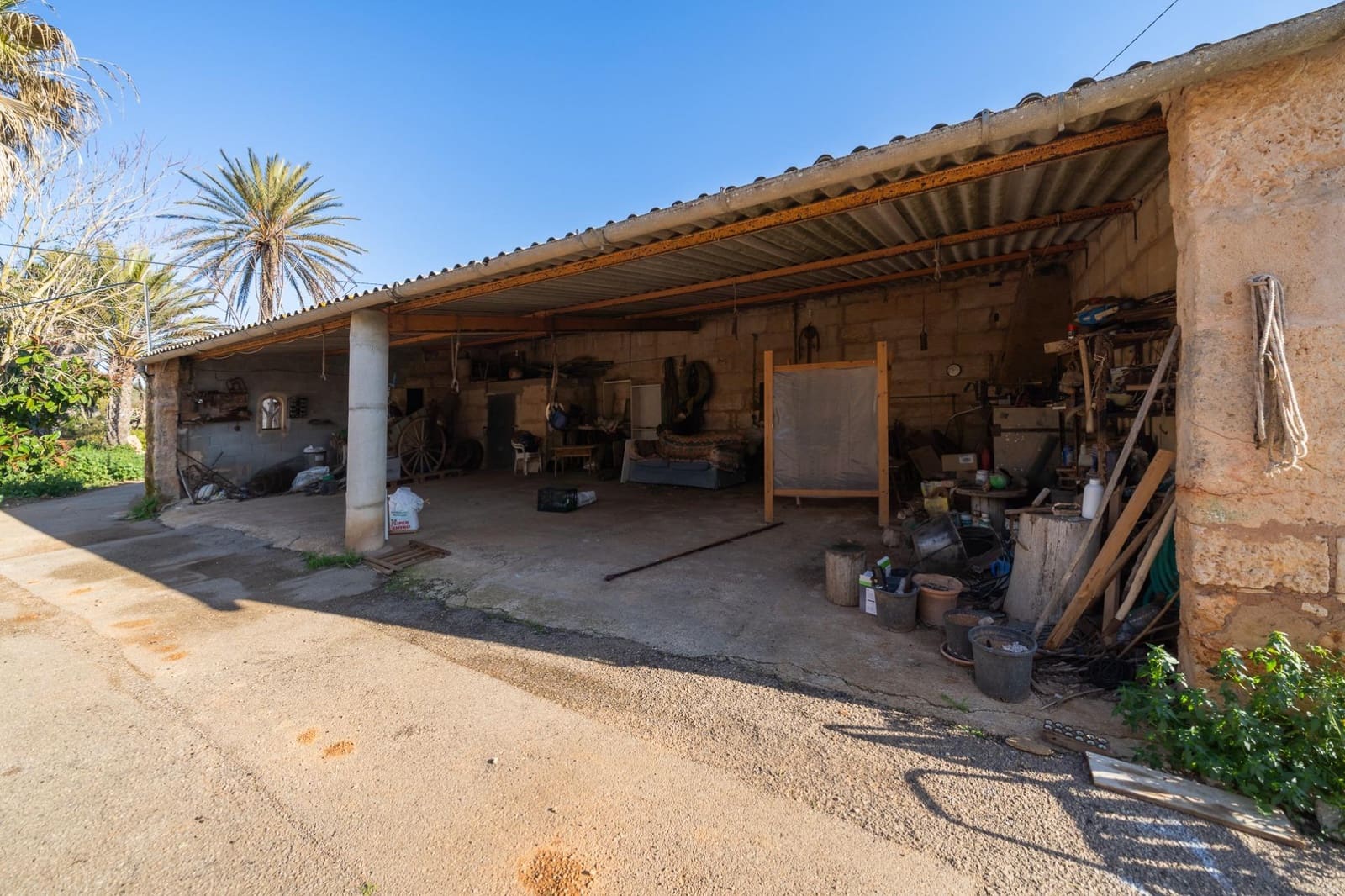 4 bedroom Finca/Country House for sale in Campos with garage - € 1,300,000 (Ref: 8757951)