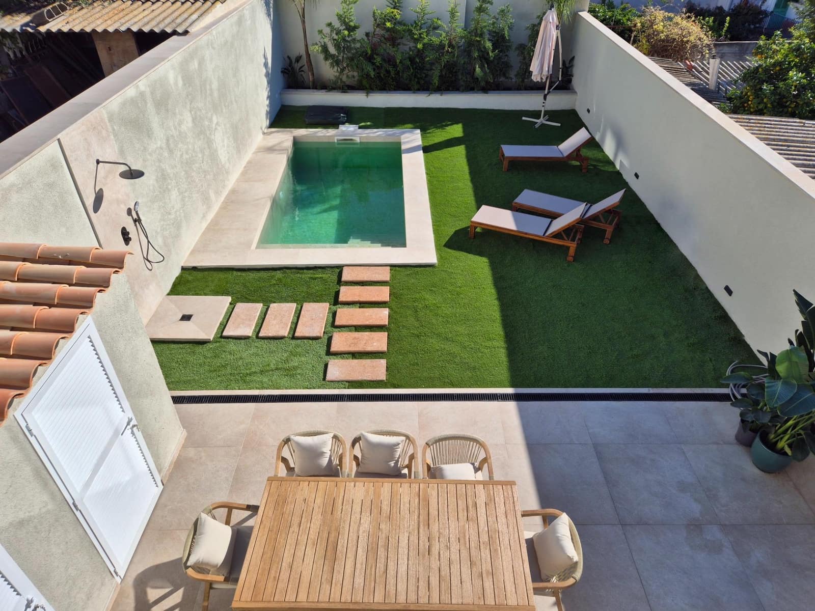 Chalet de 3 habitaciones en Coll d'en Rabassa en venta con piscina garaje - 1.399.000 € (Ref: 8897225)