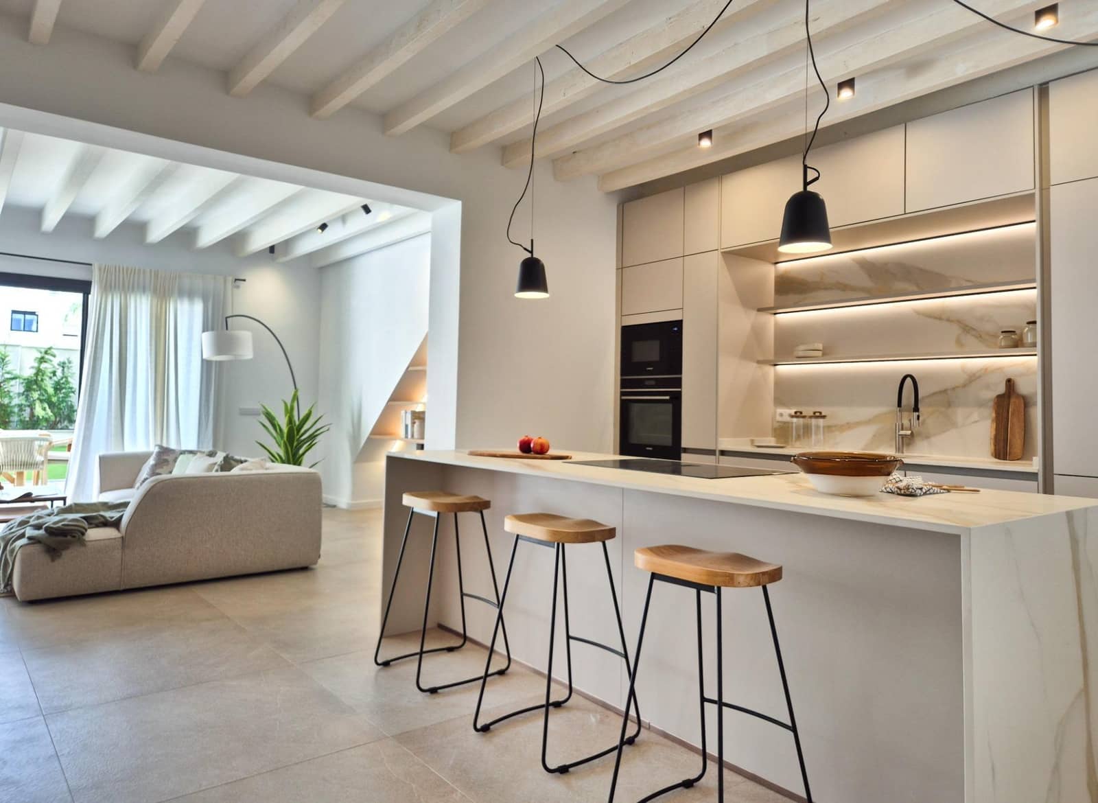 Chalet de 3 habitaciones en Coll d'en Rabassa en venta con piscina garaje - 1.399.000 € (Ref: 8897225)