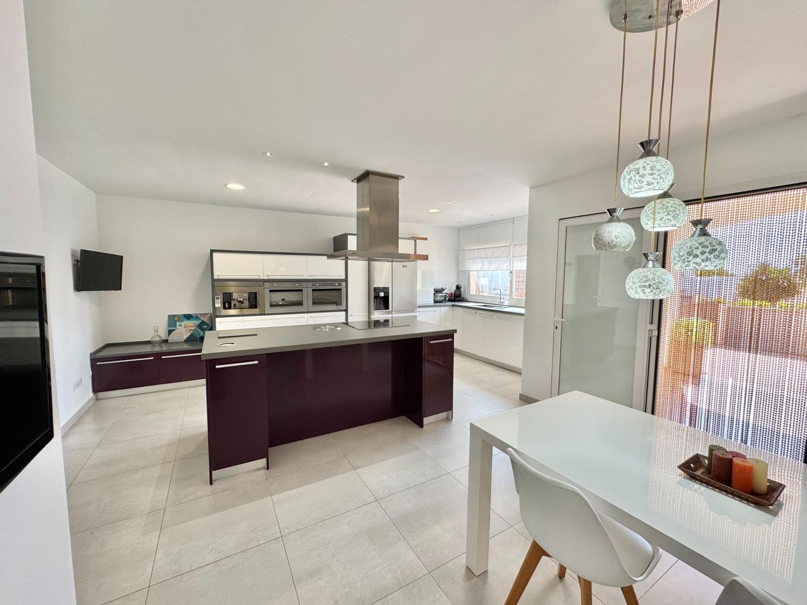 3 bedroom Villa for sale in Llucmajor with pool - € 860,000 (Ref: 8992147)