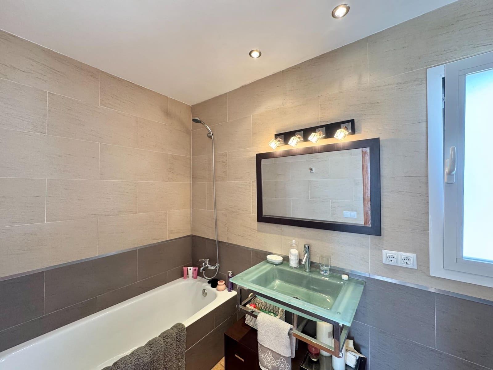 3 bedroom Villa for sale in Llucmajor with pool - € 860,000 (Ref: 8992147)