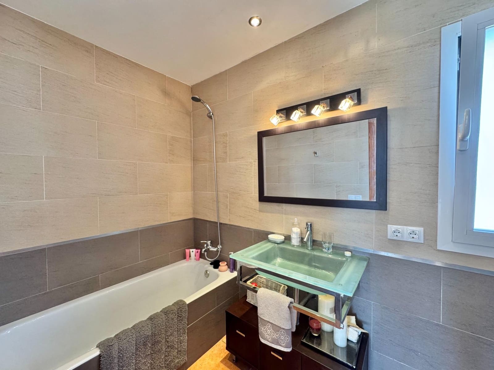 3 bedroom Villa for sale in Llucmajor with pool - € 860,000 (Ref: 8992147)