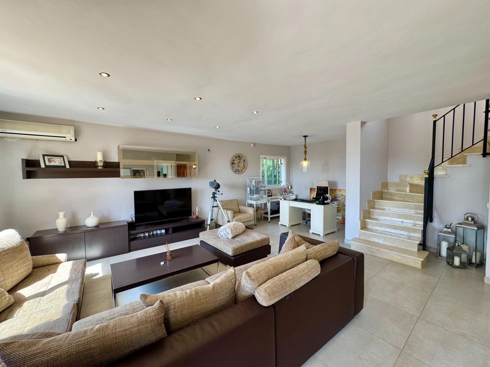 3 bedroom Villa for sale in Llucmajor with pool - € 860,000 (Ref: 8992147)