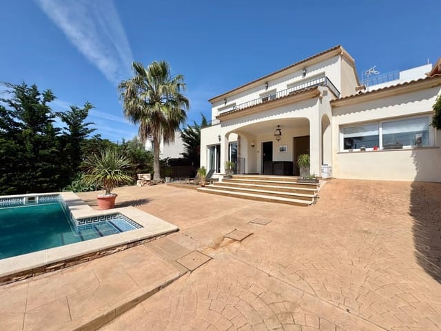 3 soverom Villa til salgs i Llucmajor med svømmebasseng - € 860 000 (Ref: 8992147)