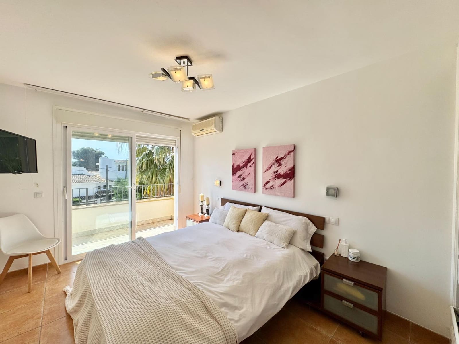 3 bedroom Villa for sale in Llucmajor with pool - € 860,000 (Ref: 8992147)