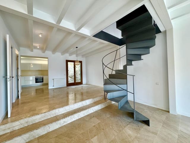 3 slaapkamer Rijtjeshuis te koop in Alaró met garage - € 875.000 (Ref: 9020852)