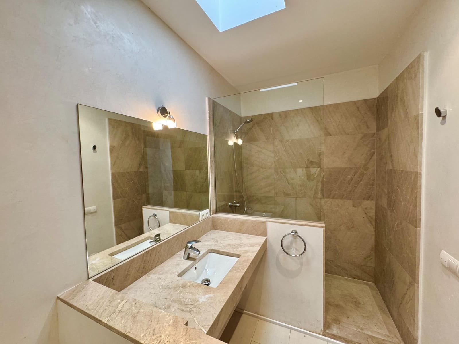 3 sypialnia Dom szeregowy na sprzedaż w Alaro z garażem - 875 000 € (Ref: 9020852)