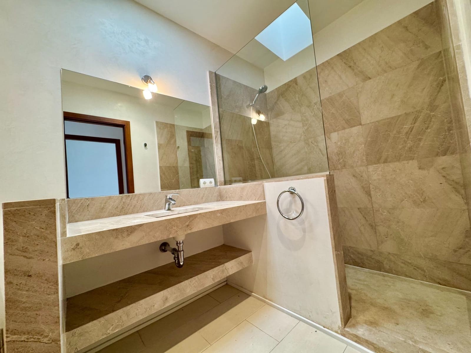 3 sypialnia Dom szeregowy na sprzedaż w Alaro z garażem - 875 000 € (Ref: 9020852)