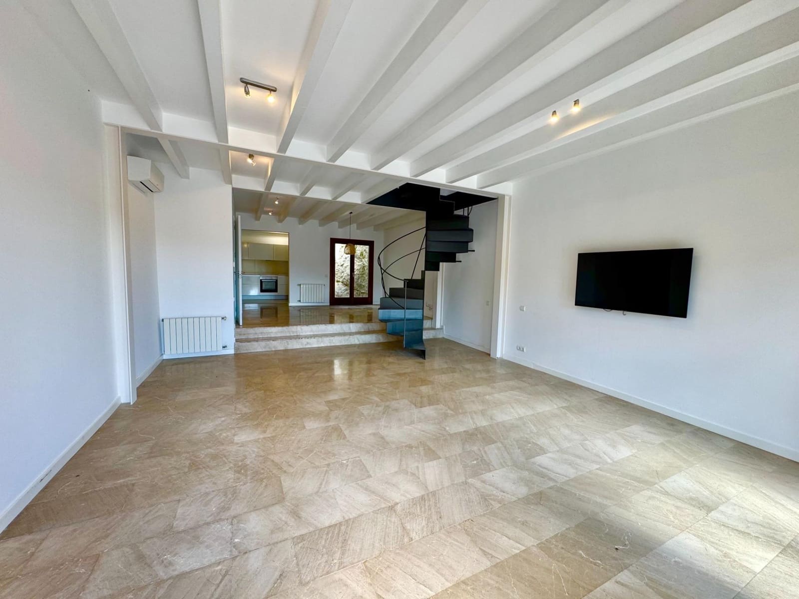 3 sypialnia Dom szeregowy na sprzedaż w Alaro z garażem - 875 000 € (Ref: 9020852)