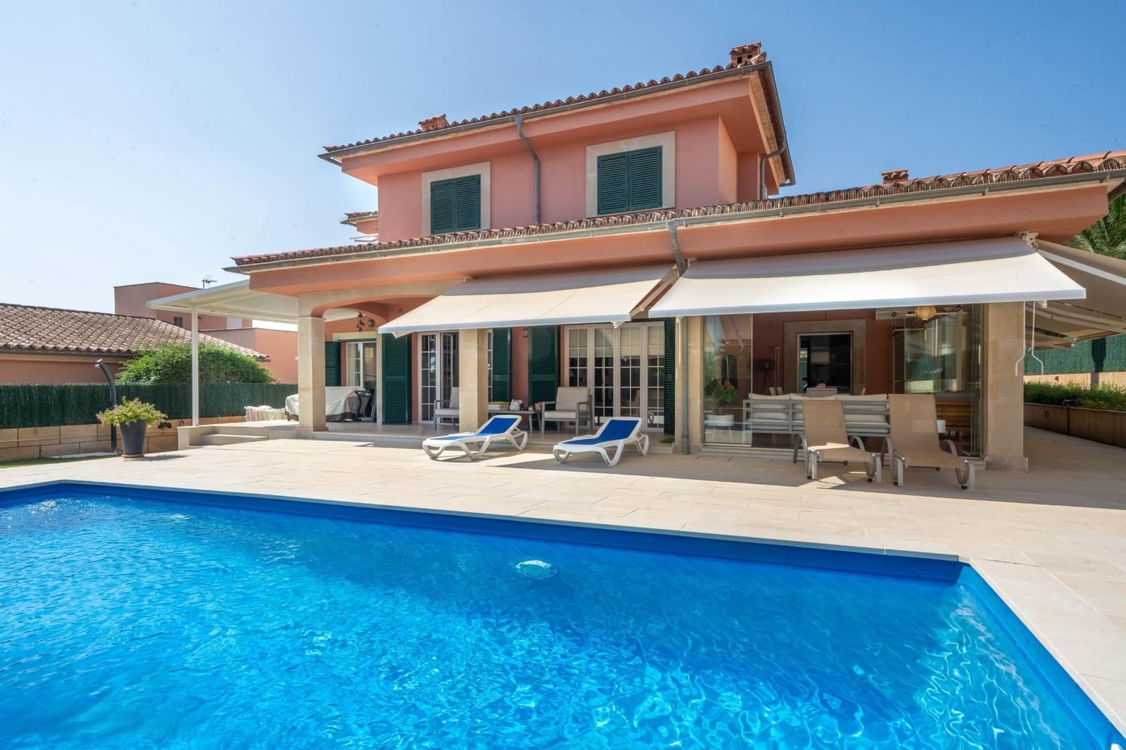 4 bedroom Villa for sale in Sa Cabaneta / La Cabaneta with pool garage - € 1,295,000 (Ref: 9104585)