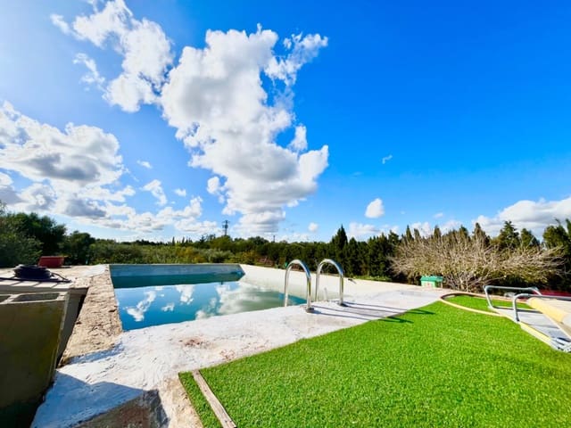 2 sypialnia Finka/Dom wiejski na sprzedaż w Campos z basenem garażem - 365 000 € (Ref: 9134315)