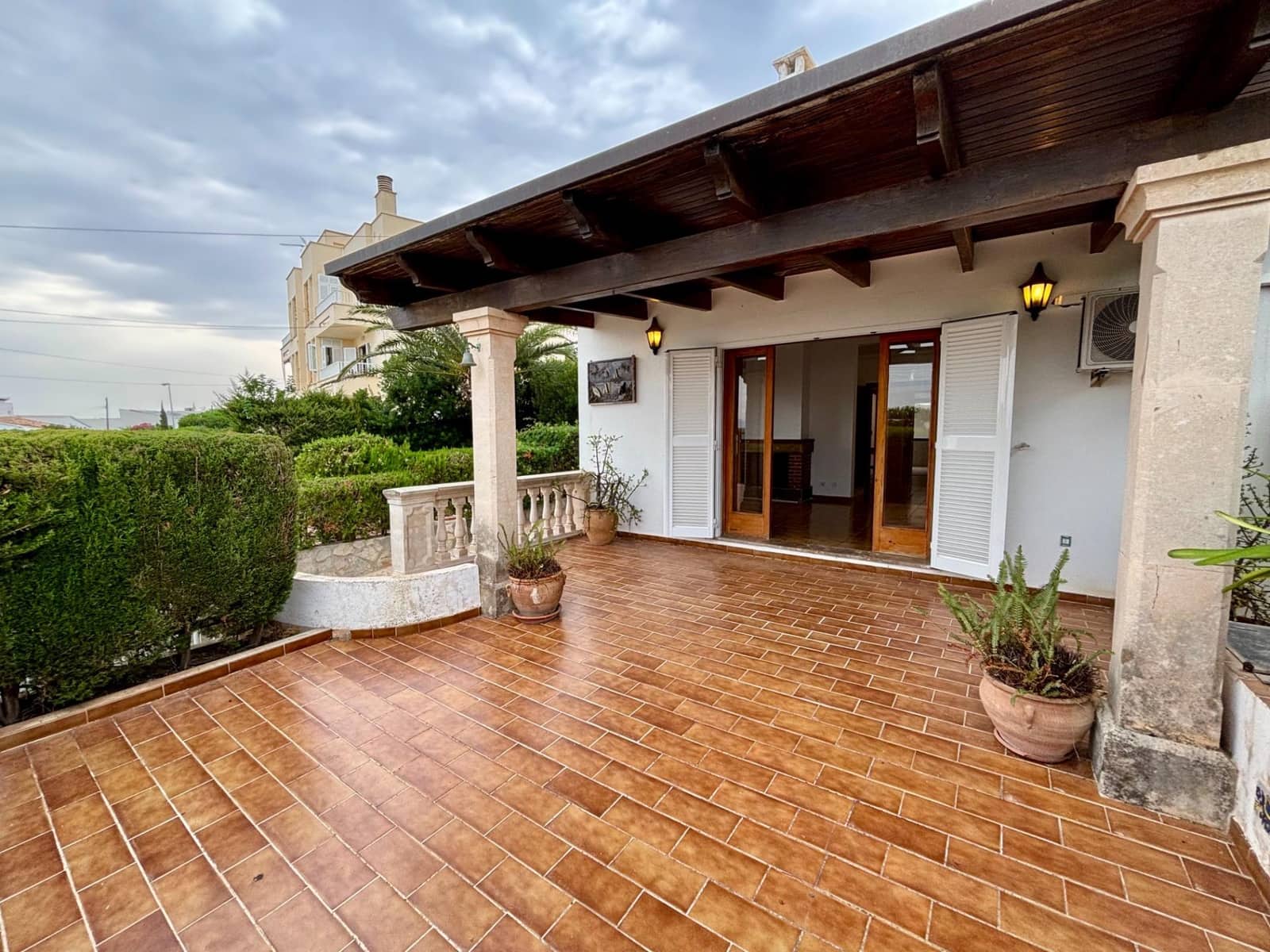 3 bedroom Semi-detached Villa for sale in Llucmajor with pool - € 1,300,000 (Ref: 9145428)