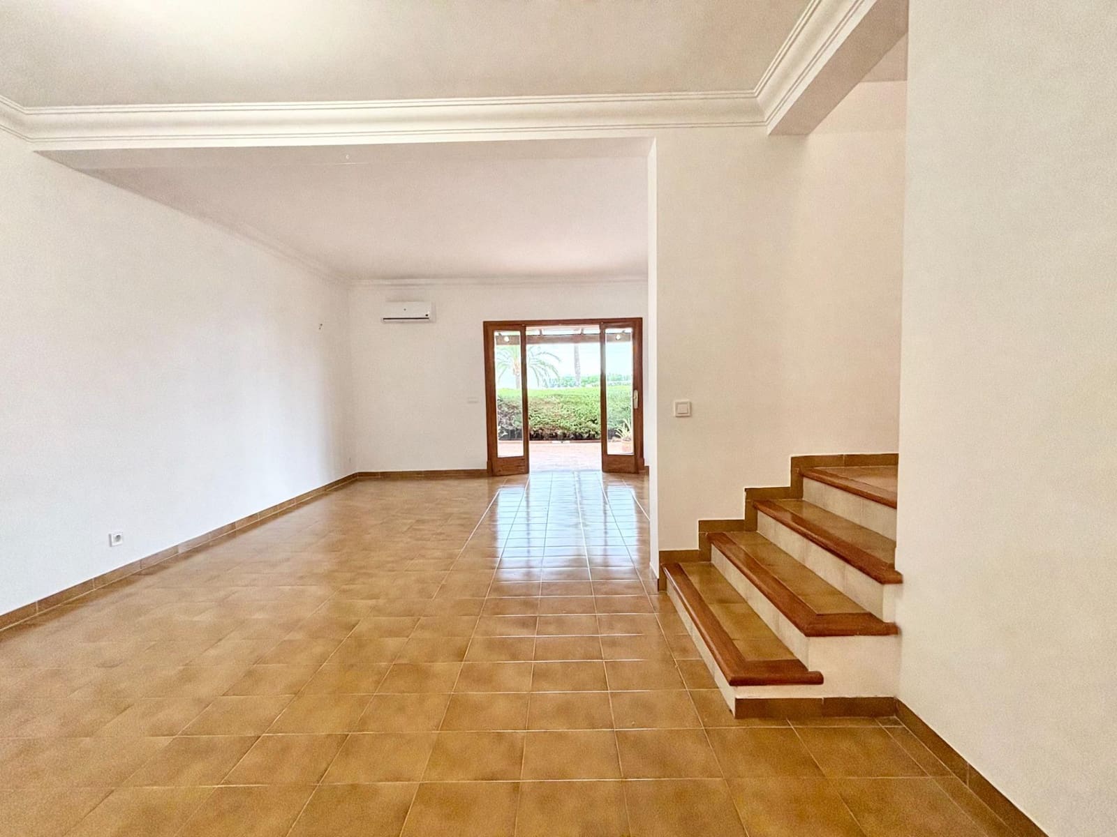 3 chambre Villa/Maison Semi-Mitoyenne à vendre à Llucmajor avec piscine - 1 150 000 € (Ref: 9145428)