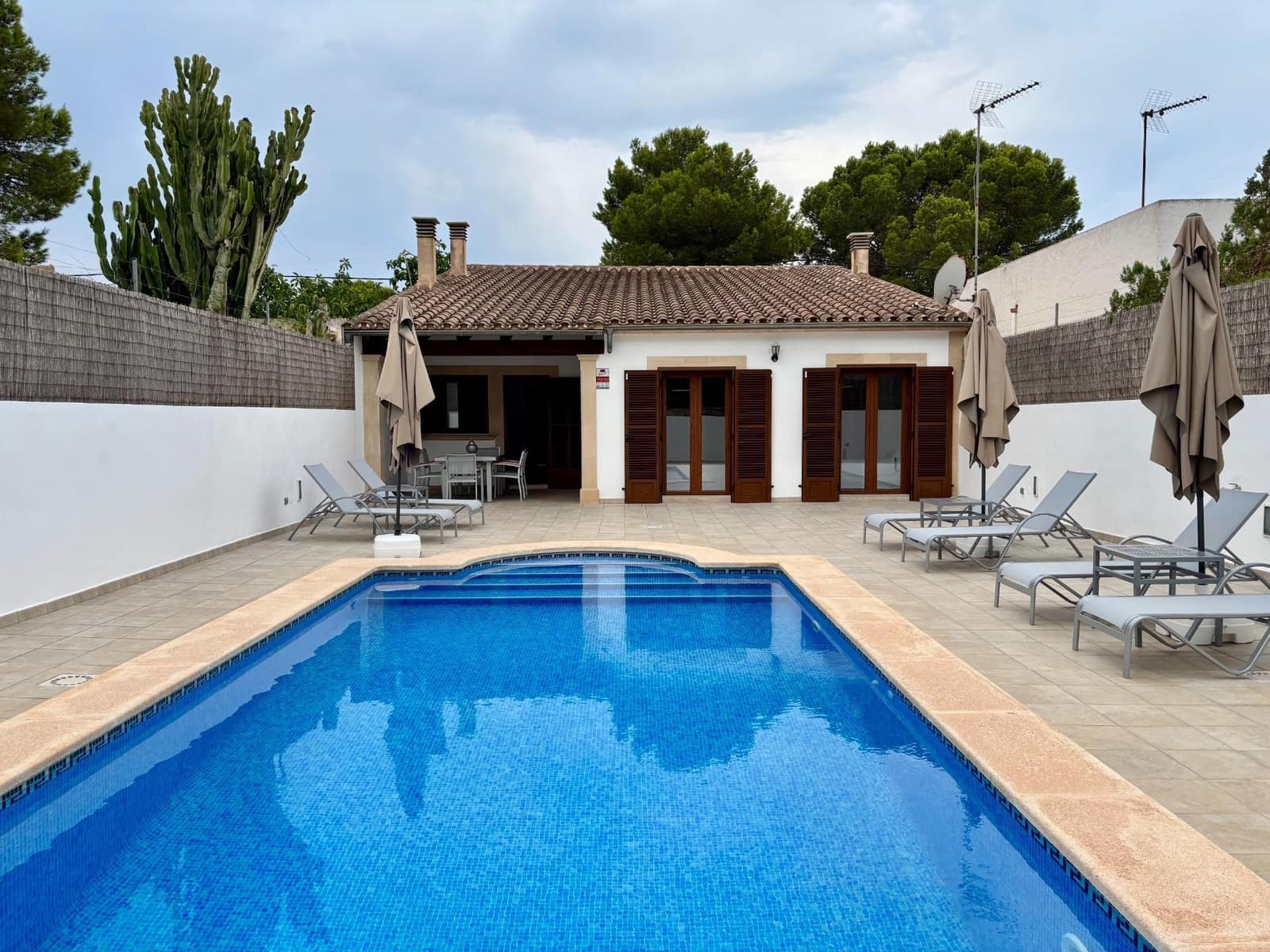 3 bedroom Terraced Villa for sale in Llucmajor with pool garage - € 570,000 (Ref: 9188392)