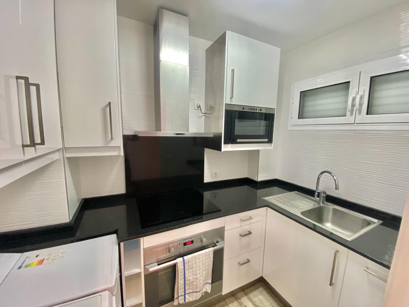 2 slaapkamer Flat te koop in Palma de Mallorca - € 445.000 (Ref: 9197694)