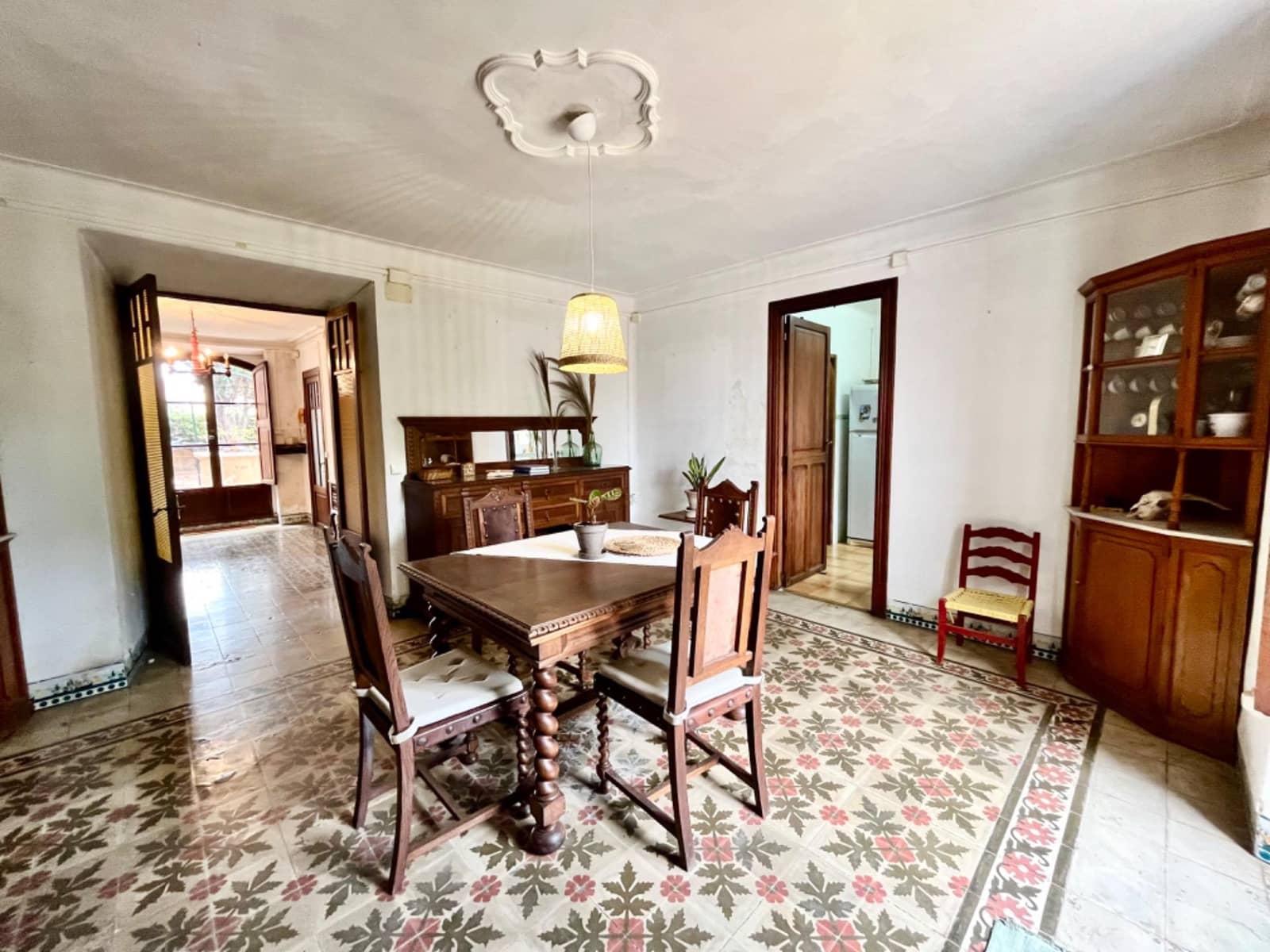 6 bedroom Villa for sale in Palma de Mallorca with garage - € 1,788,066 (Ref: 9200433)