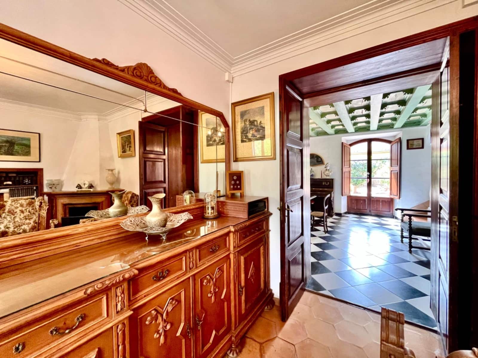 6 soveværelse Villa til salg i Palma de Mallorca med garage - € 1.788.066 (Ref: 9200433)