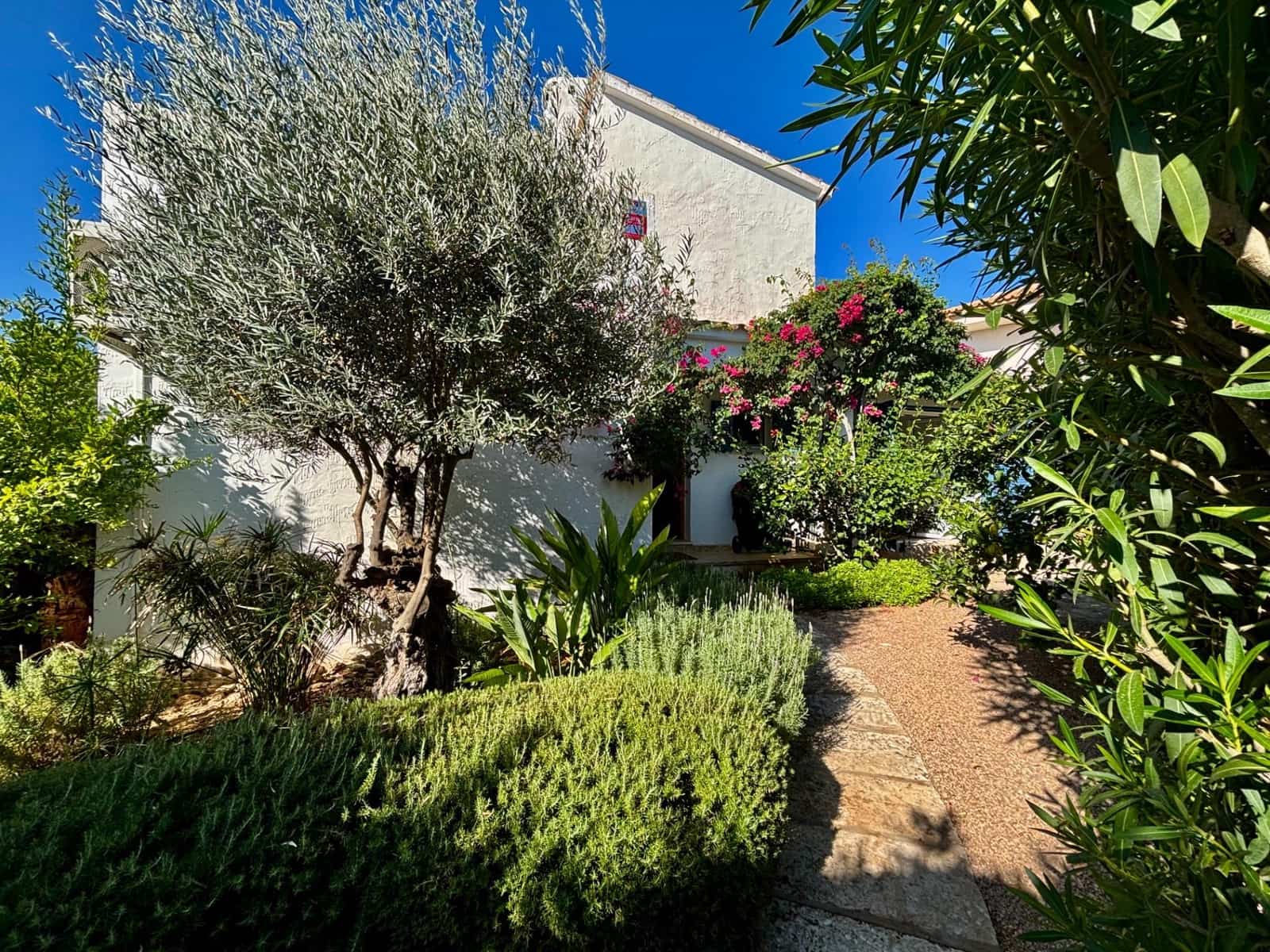 4 bedroom Villa for sale in Cala Pi with pool garage - € 1,350,000 (Ref: 9243362)