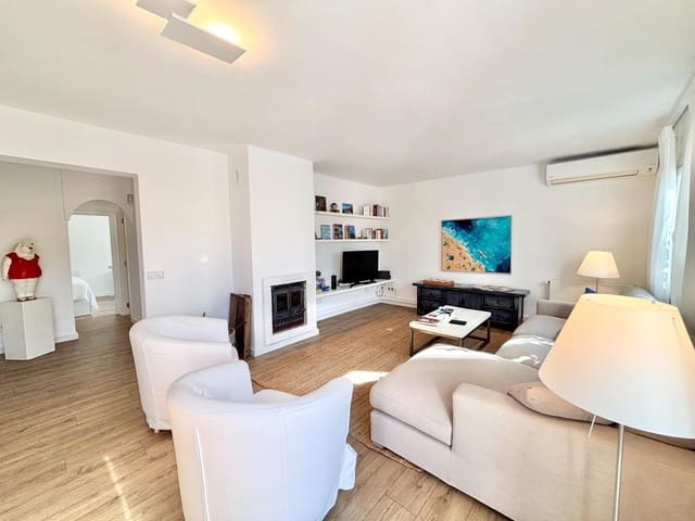 Chalet de 4 habitaciones en Cala Pi, Llucmajor en venta con piscina garaje - 1.350.000 € (Ref: 9243362)