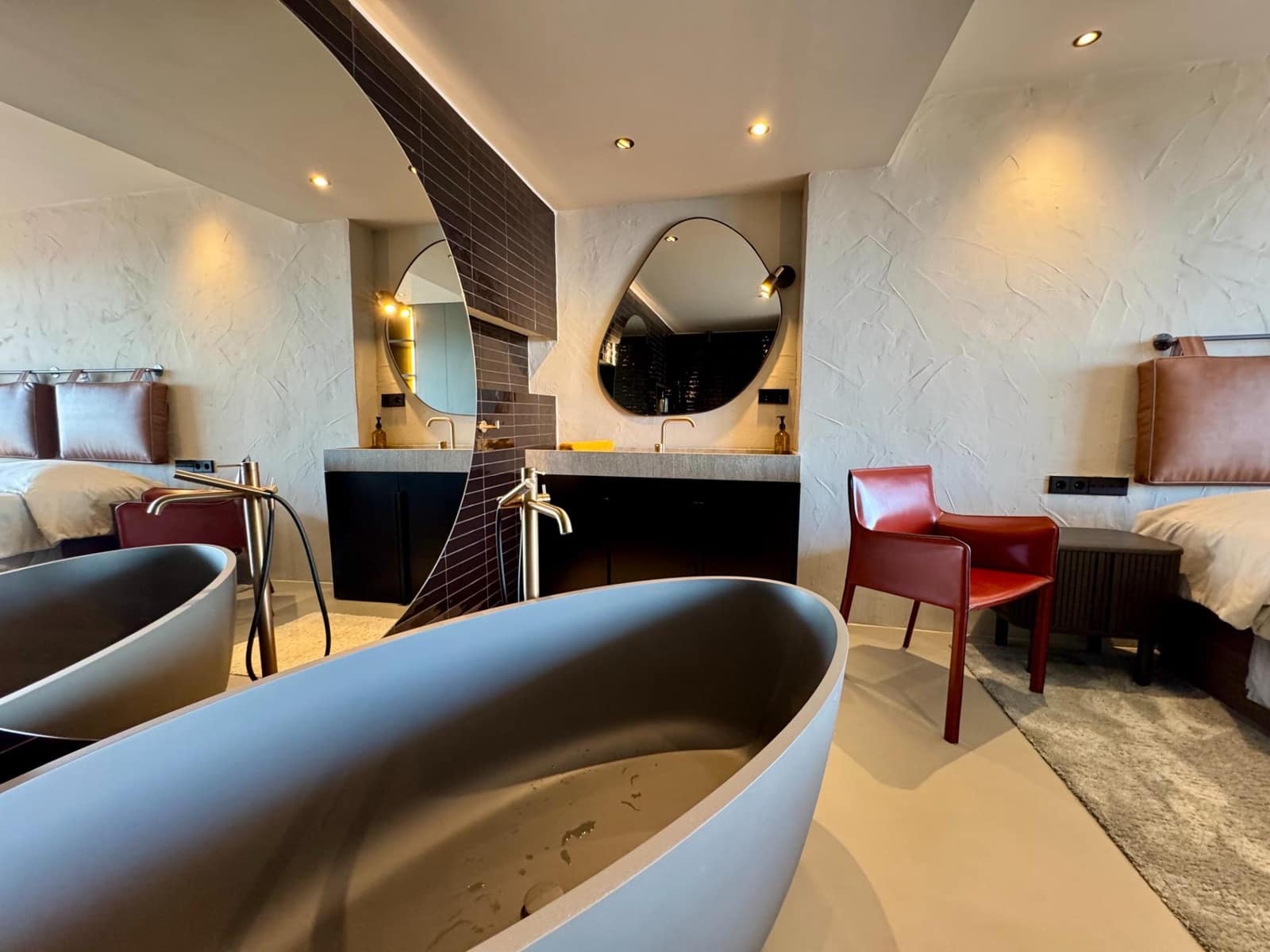 2 bedroom Flat for sale in Palma de Mallorca with garage - € 1,500,000 (Ref: 9247224)