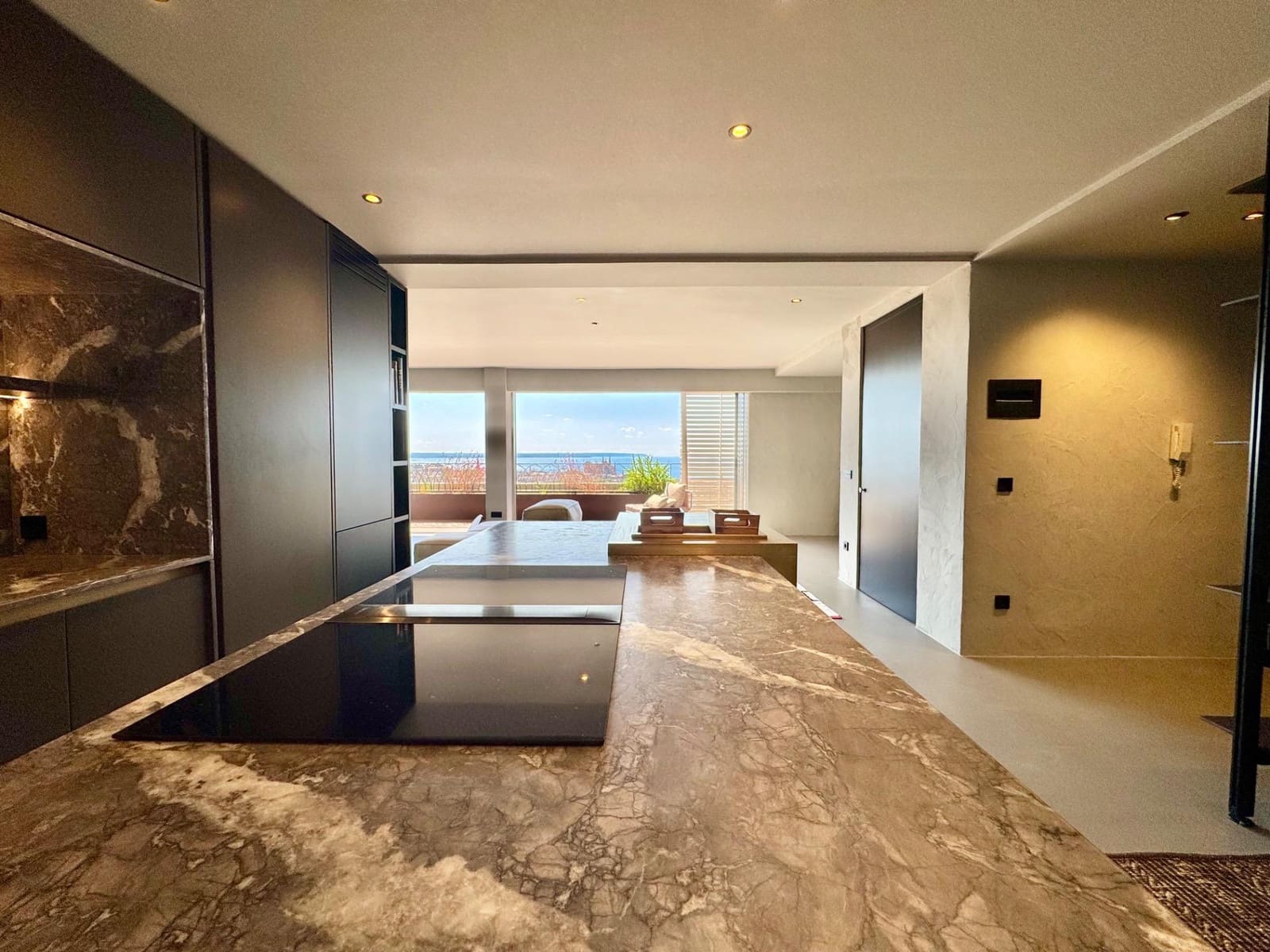 2 bedroom Flat for sale in Palma de Mallorca with garage - € 1,500,000 (Ref: 9247224)