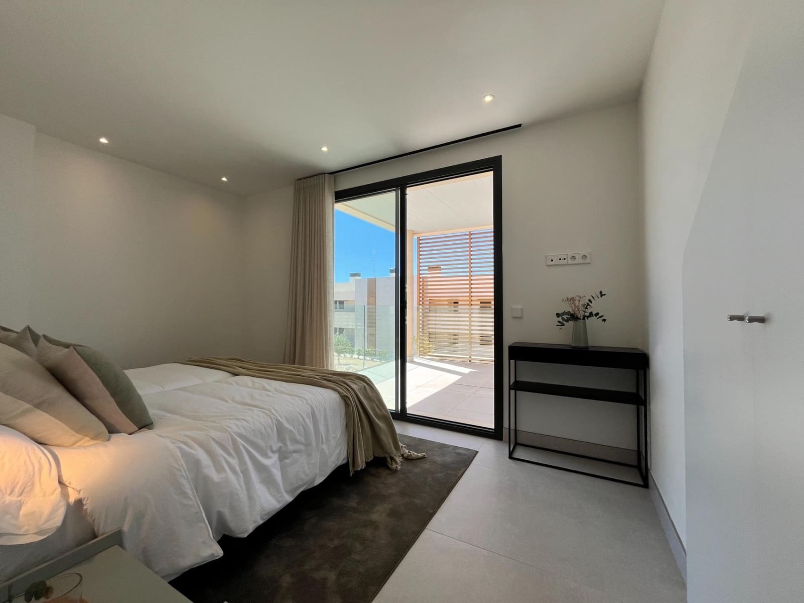 2 bedroom Penthouse for sale in Sa Rapita / La Rapita with pool garage - € 789,000 (Ref: 9262531)