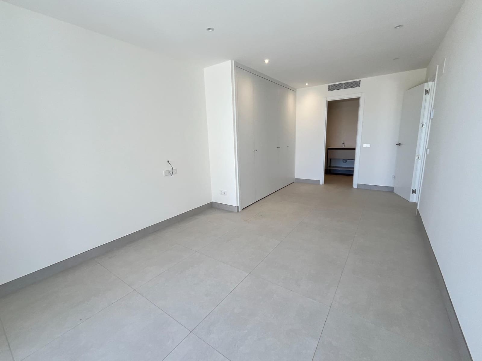 2 bedroom Apartment for sale in Sa Rapita / La Rapita with pool garage - € 729,000 (Ref: 9262533)