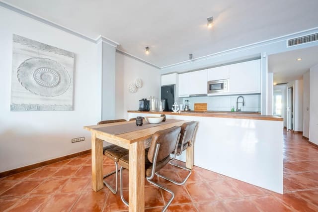 2 soverom Leilighet til salgs i Llucmajor med svømmebasseng garasje - € 695 000 (Ref: 9310849)