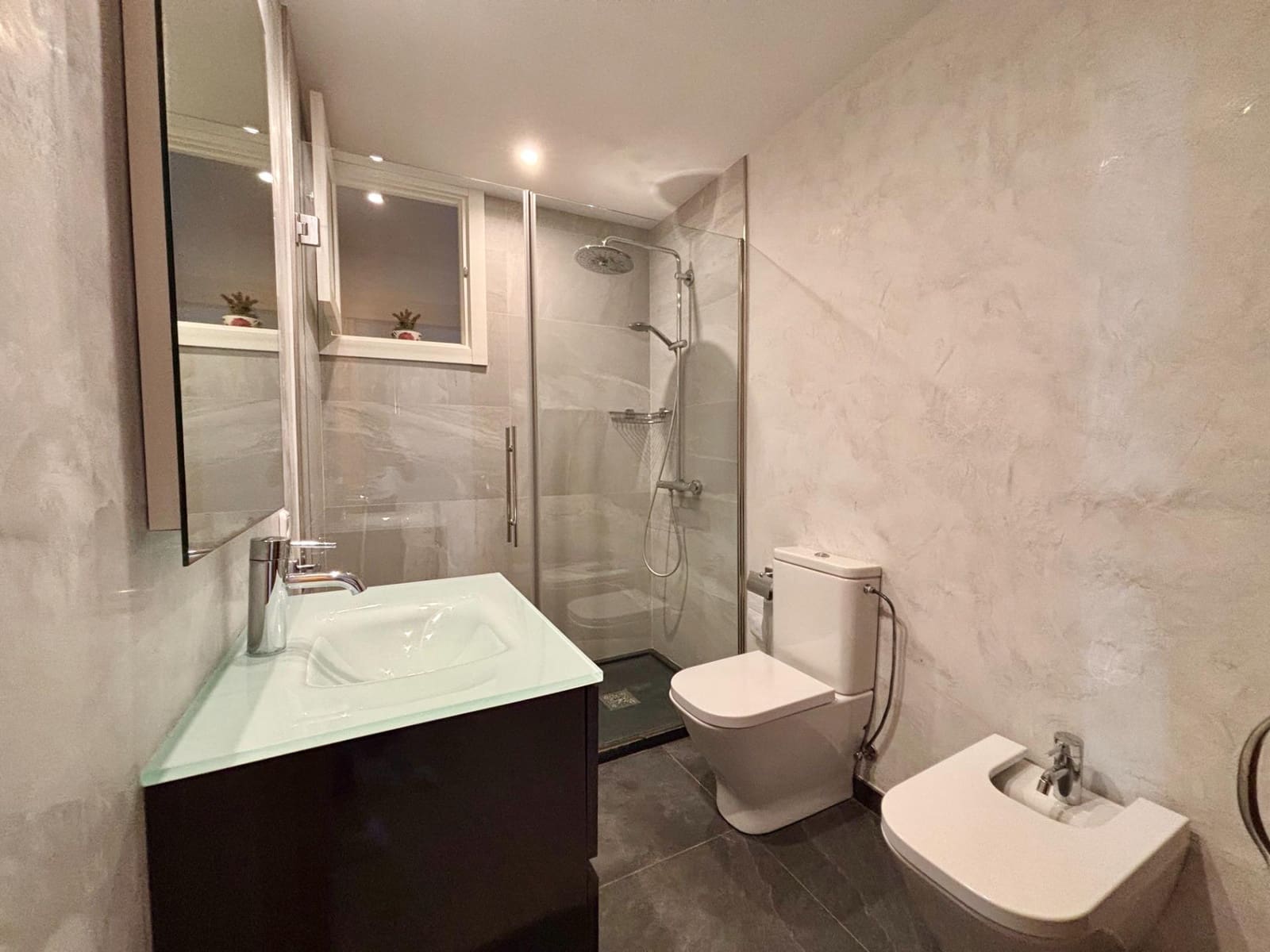 4 bedroom Flat for rent in Campos - € 1,800 (Ref: 9337976)