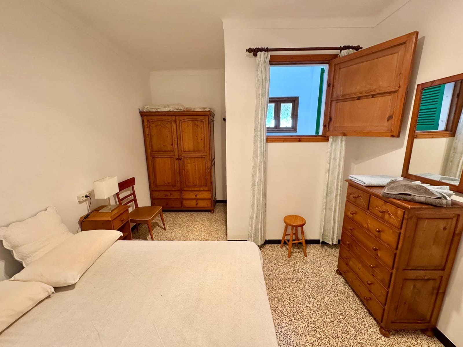 4 bedroom Flat for rent in Campos - € 1,800 (Ref: 9337976)