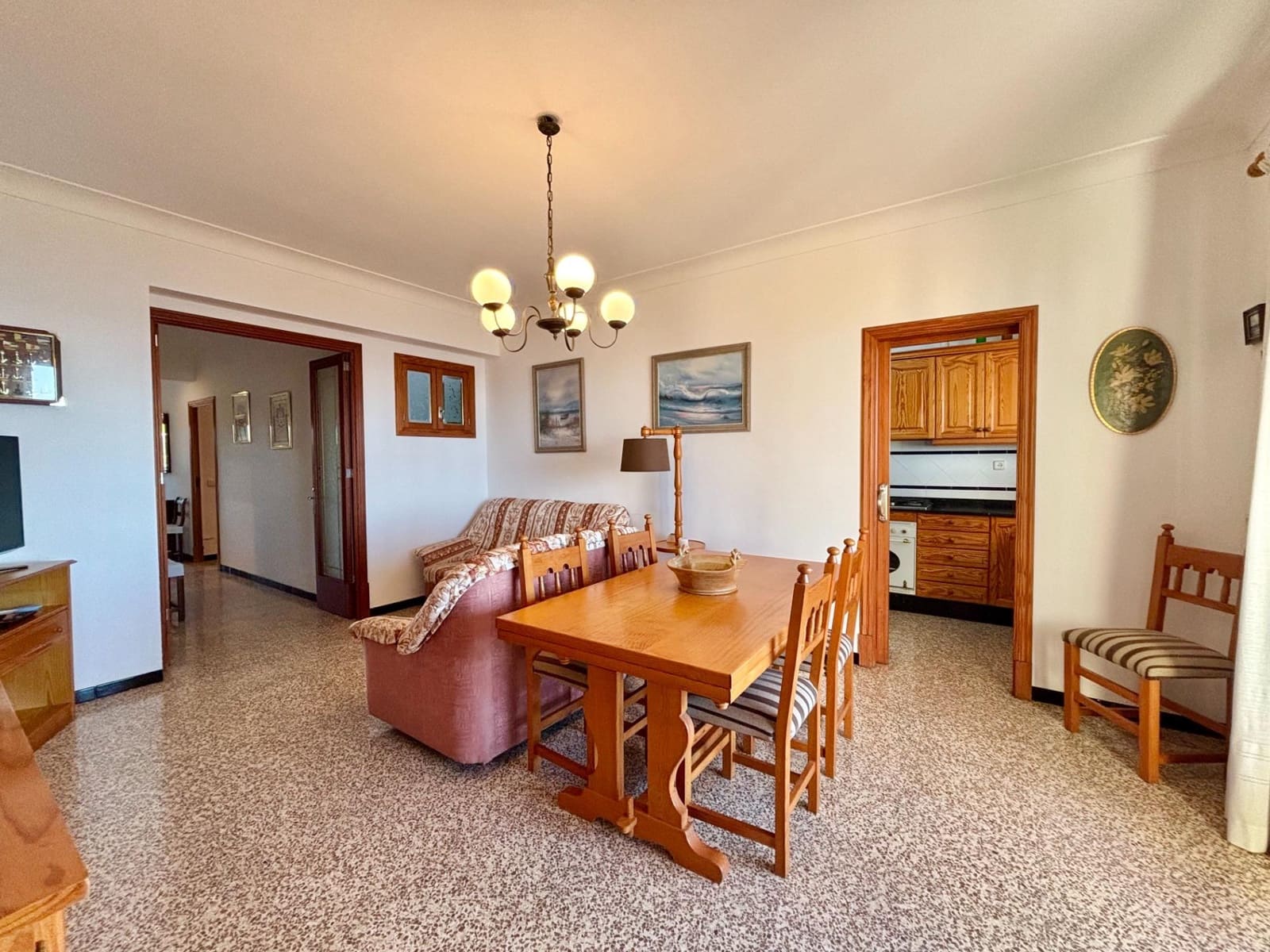 4 bedroom Flat for rent in Campos - € 1,800 (Ref: 9337976)