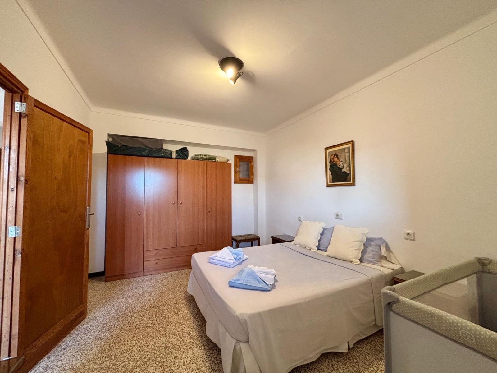 4 bedroom Flat for rent in Campos - € 1,800 (Ref: 9337976)