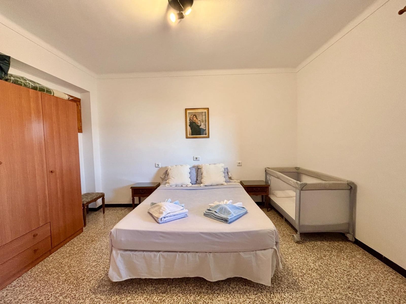 4 bedroom Flat for rent in Campos - € 1,800 (Ref: 9337976)