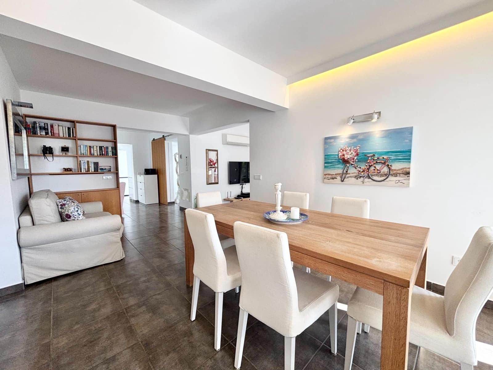 2 soverom Villa til salgs i Llucmajor med svømmebasseng garasje - € 850 000 (Ref: 9347325)